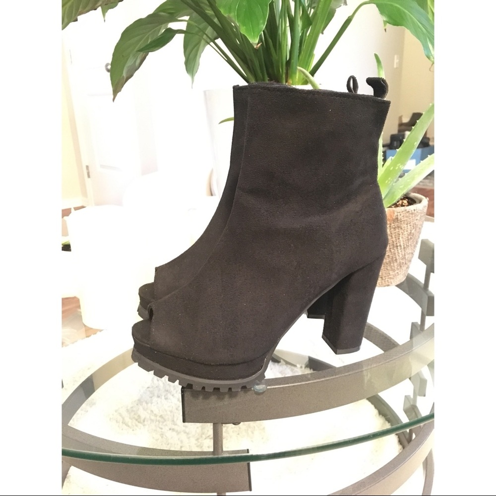 Rugged peep toe heel - Picture 2 of 7
